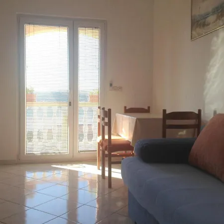 Апартаменты Apartment In Rtina/Zadar Riviera 8160 Ртина